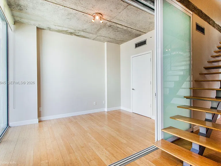 690 SW 1st Ct #Penthouse II24 — Photo 4