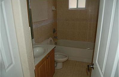 4th image of 19991 NW 77th Ct