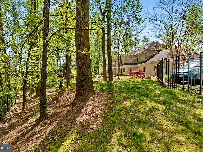 8309 Old Seven Locks Rd — Photo 55