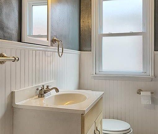 3rd image of 4752 Caples Cir