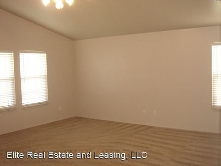 3rd image of 720 Grickle Dr