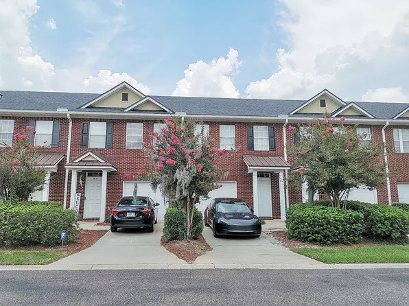 9437 Sentry Dr, Jacksonville, FL 32225