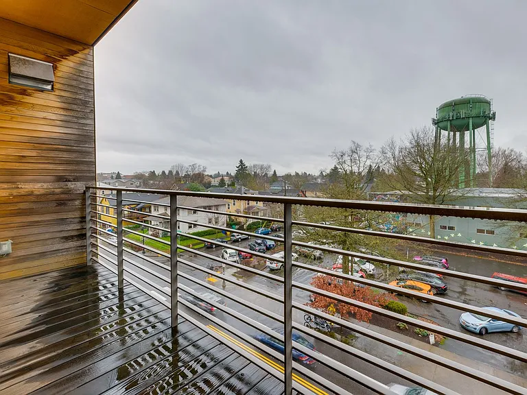 1455 N Killingsworth St #417 — Photo 33