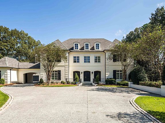 4th image of 64 Monterey Oaks Cv