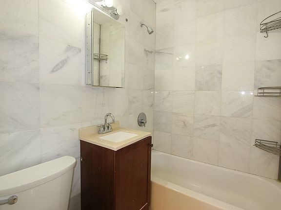 5th image of 211 E 31st St APT 2B