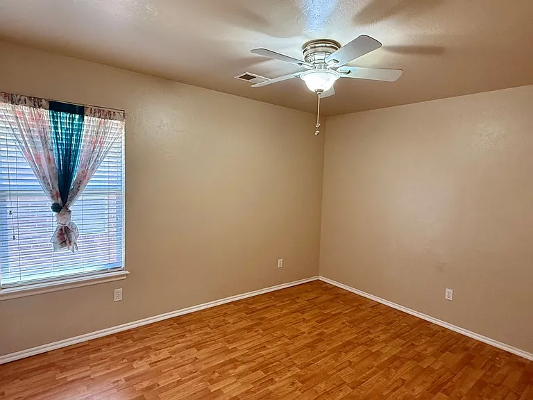 800 Blake Ct — Photo 8