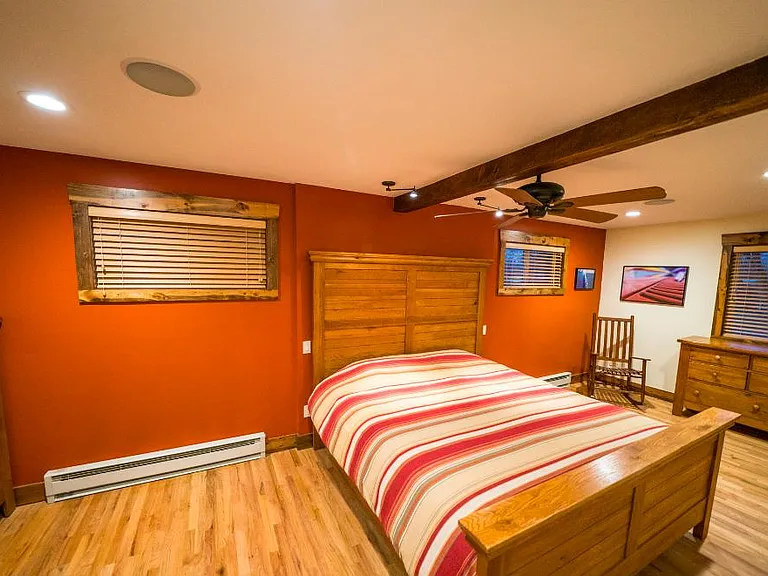 Master Bedroom - Upstairs