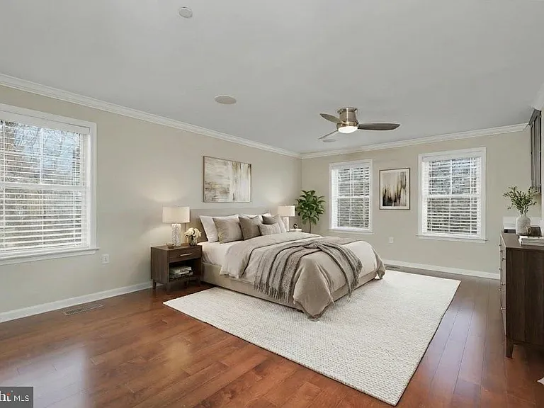 412 Woodcrest Dr SE #412B — Photo 23