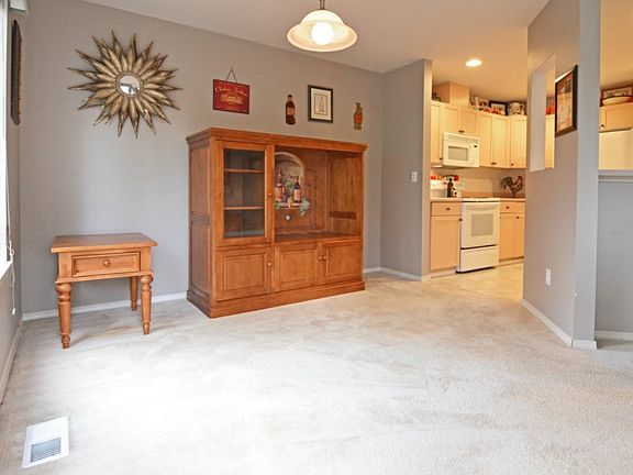 4th image of 16803 6th Ave W #B