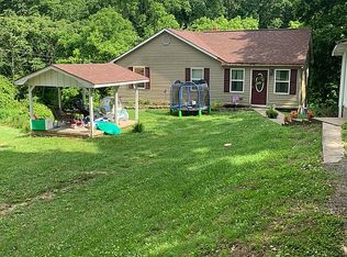 3 Mine 18 Rd, Revelo, KY 42638