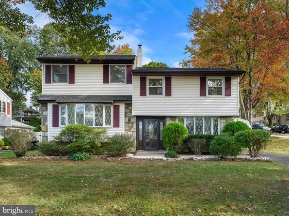 803 Fay Dr, Trevose, PA 19053