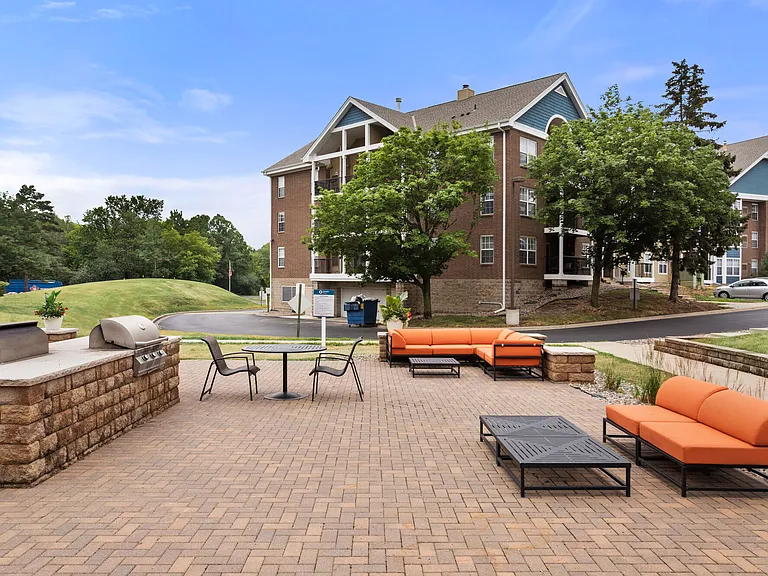 Meridian Pointe — Photo 18