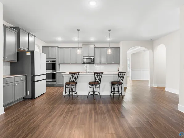 145 Chesire Cove Ln, New Market, AL 35761