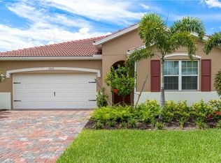 3313 Apple Blossom Dr, Alva, FL 33920