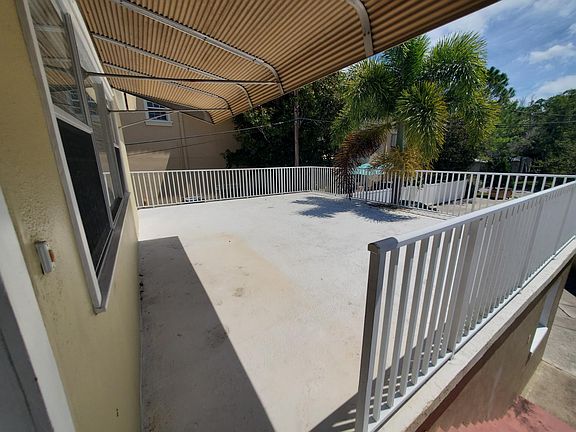 2nd image of 601 Monterey Blvd NE #5