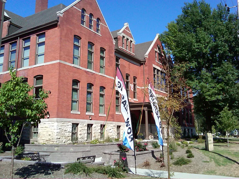 Jackson Renaissance Apartments — Photo 9