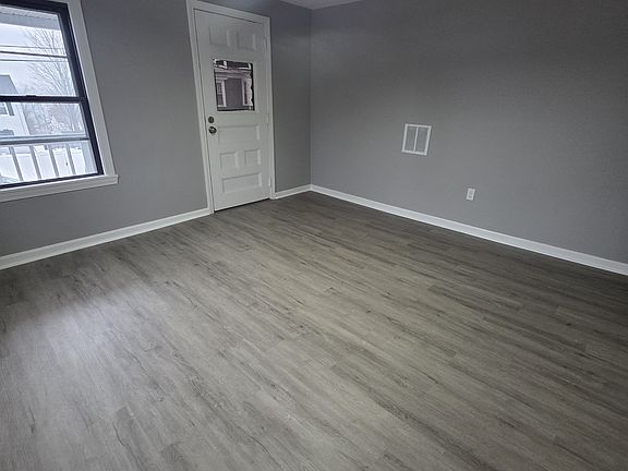 3rd image of 19 Boutelle St #2