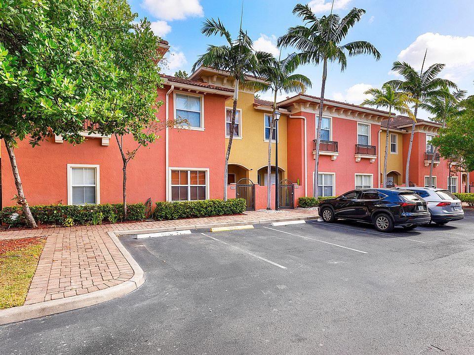 1st image of 2851 W Prospect #506