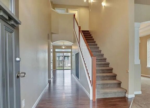 2nd image of 9922 Jensen Dr SE