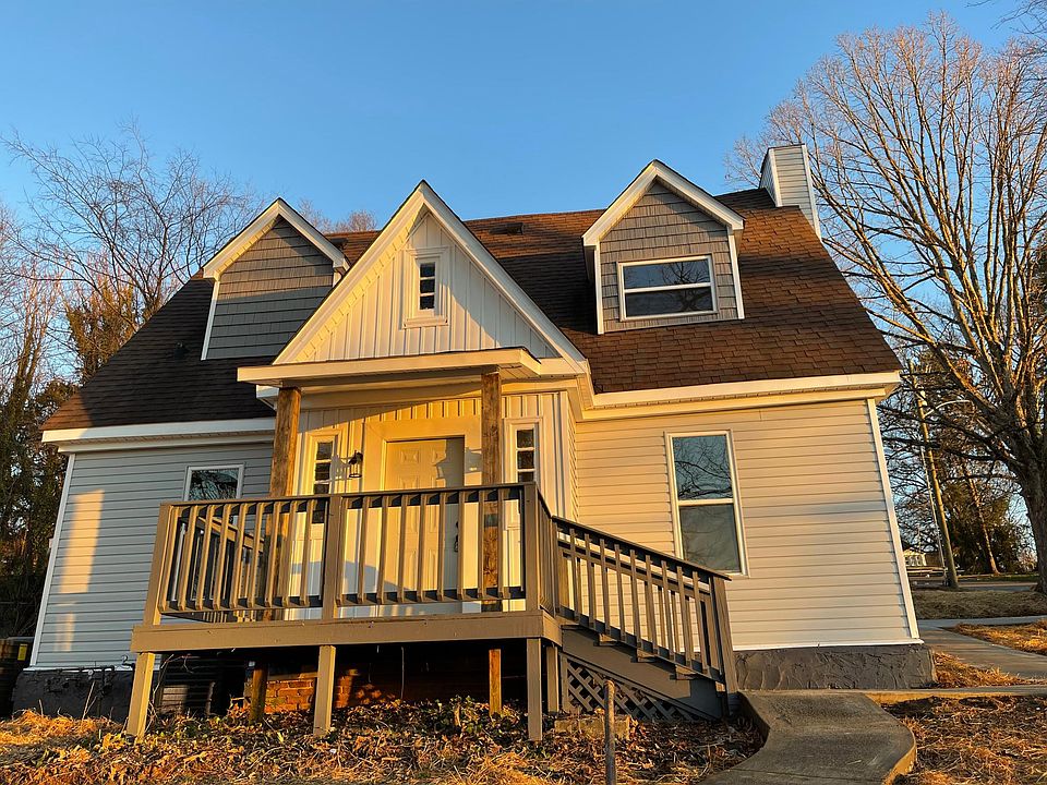 1st image of 202 E Columbia Ave #4