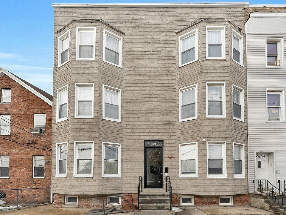 1st image of 1631 Kennedy Blvd #3
