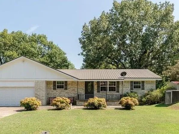 402 McKee St, Pangburn, AR 72121