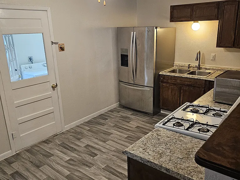 1223 Santiago St — Photo 15
