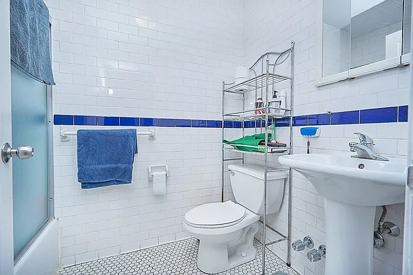 Rented by Skyward | media 10