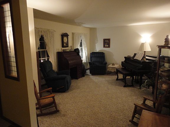 Comfortable Music Room