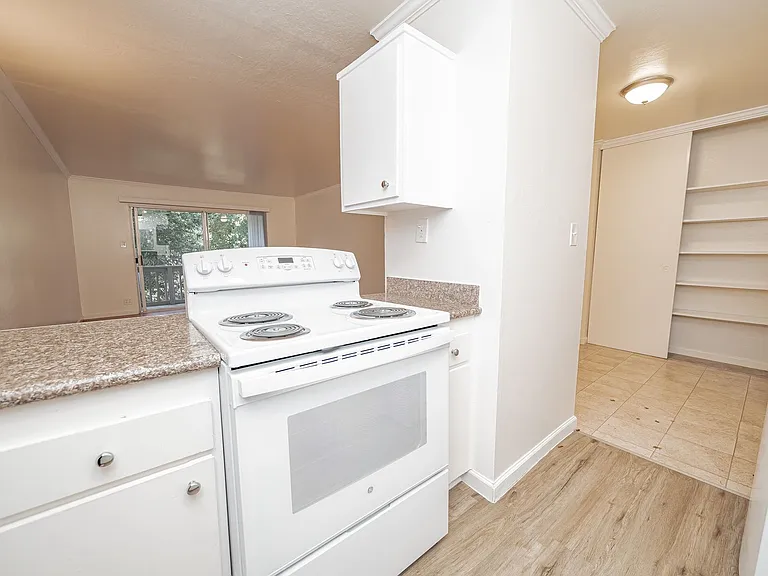 4230 San Pablo Dam Rd. — Photo 5