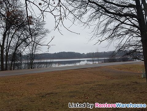 2nd image of 687 Moon Lake Dr NE