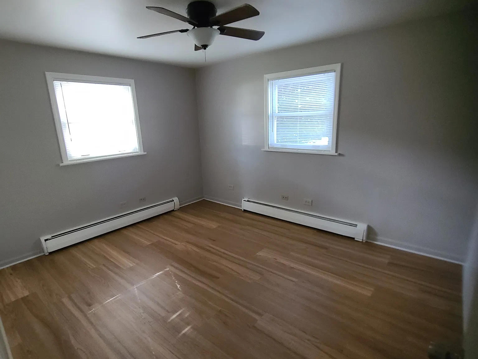 2 bed, 975 sqft, $1,800 — Photo 4