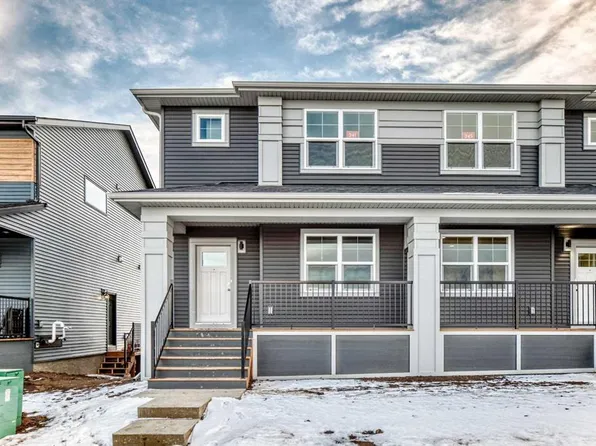 241 N Bridgeport Gate, Chestermere, AB T1X 0B5