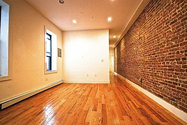 Rented by Makover Group Inc