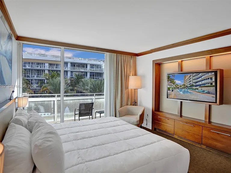 6801 Collins Avenue Cu #309-314 — Photo 7