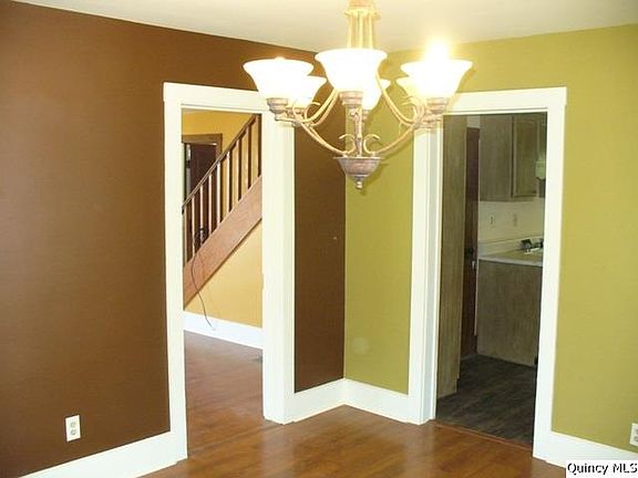 Home for Sale in Plainville, IL $92,900
