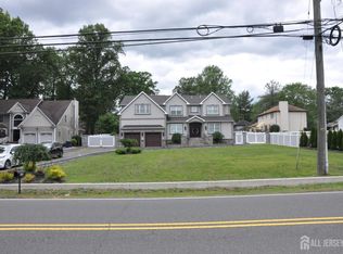 260 Church Ln, North Brunswick, NJ 08902