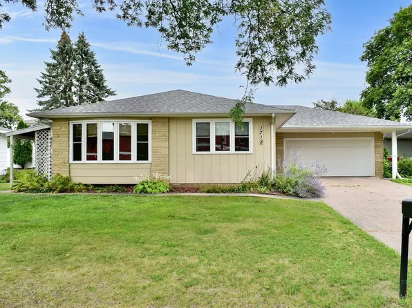 1718 W 6th St, Winona, MN 55987