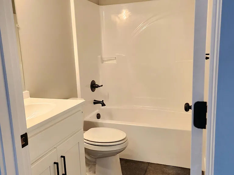 43 Duncan Ln #1 — Photo 5