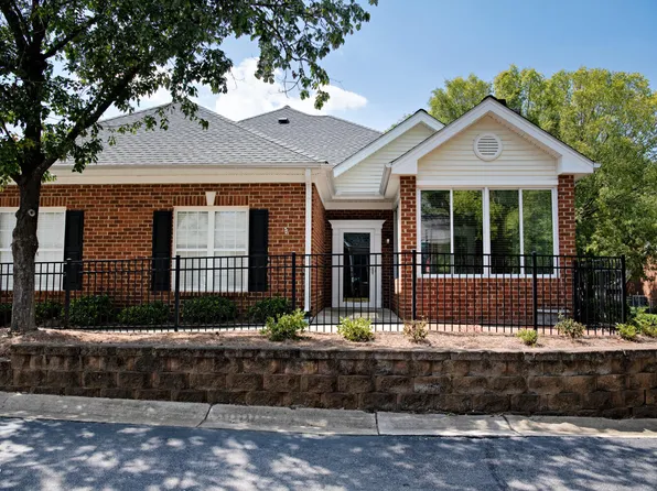 4713 Lewisham Ct, Raleigh, NC 27612