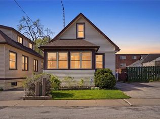 4 Manning St, Saint Catharines, ON L2R 1H9