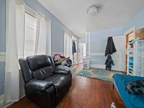 boston-massachusetts-59110492 picture