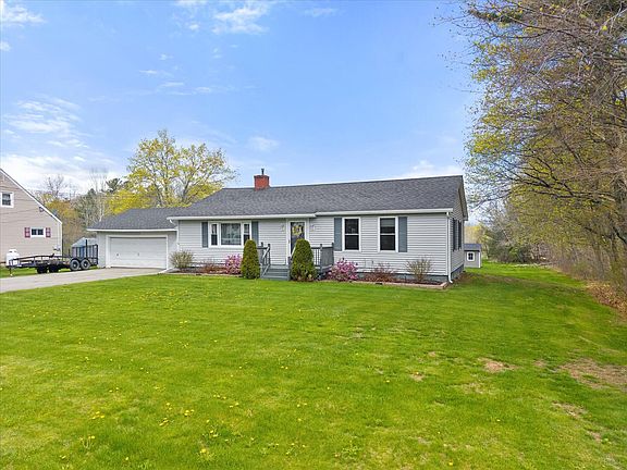 2nd image of 110 Kennebec Road