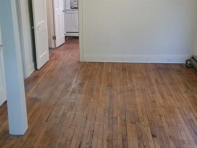 1732 Grove St #2 — Photo 4