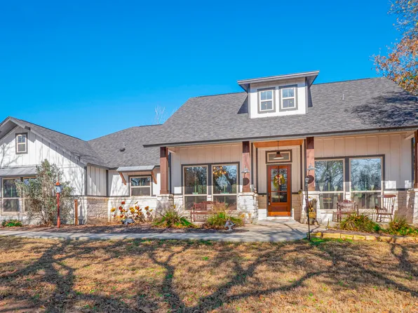 1223 Morning Glory Ln, Adkins, TX 78101