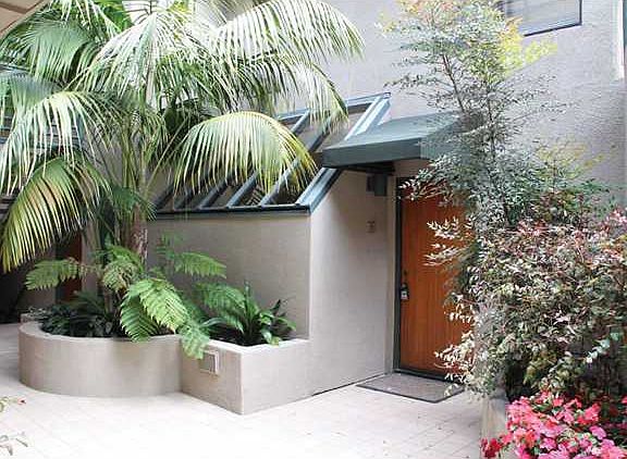 3rd image of 8132 Camino Del Sol Unit H