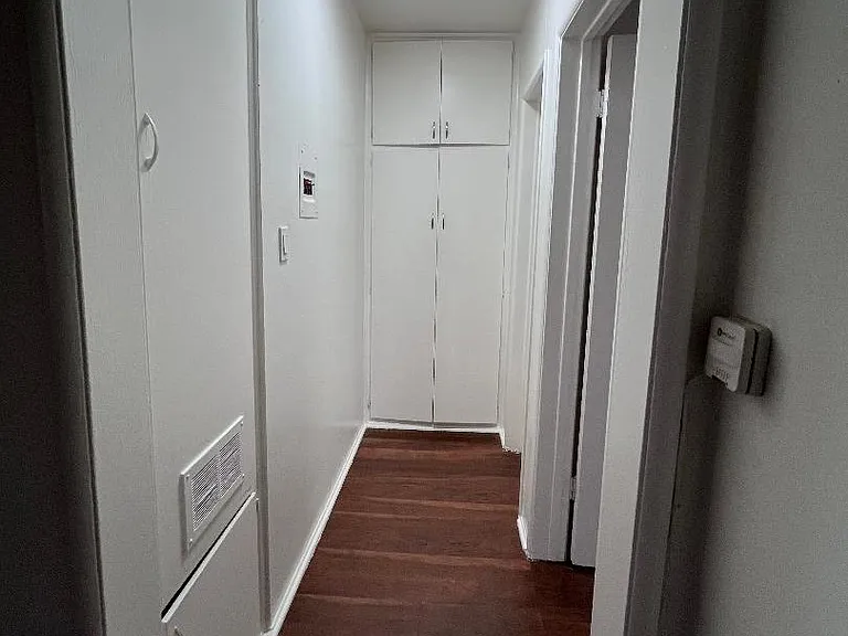15943 Victory Blvd #2 — Photo 7