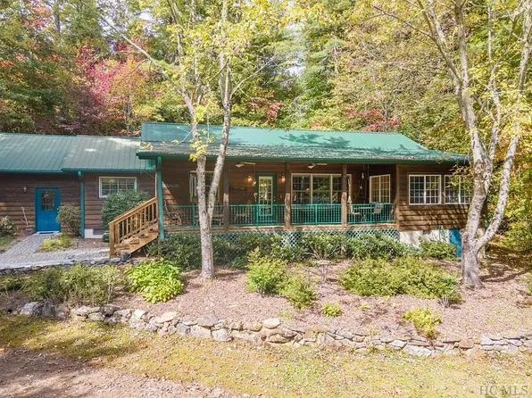 2236 Upper Whitewater Road, Sapphire, NC 28774