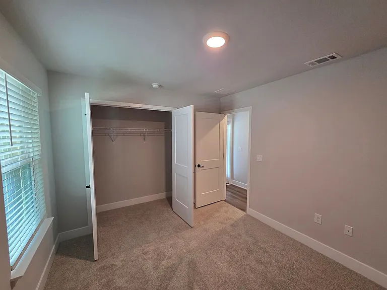7169 Fox Meadow Dr — Photo 14