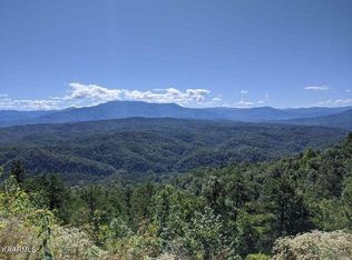 Mountain View Ct, Sevierville, TN 37876